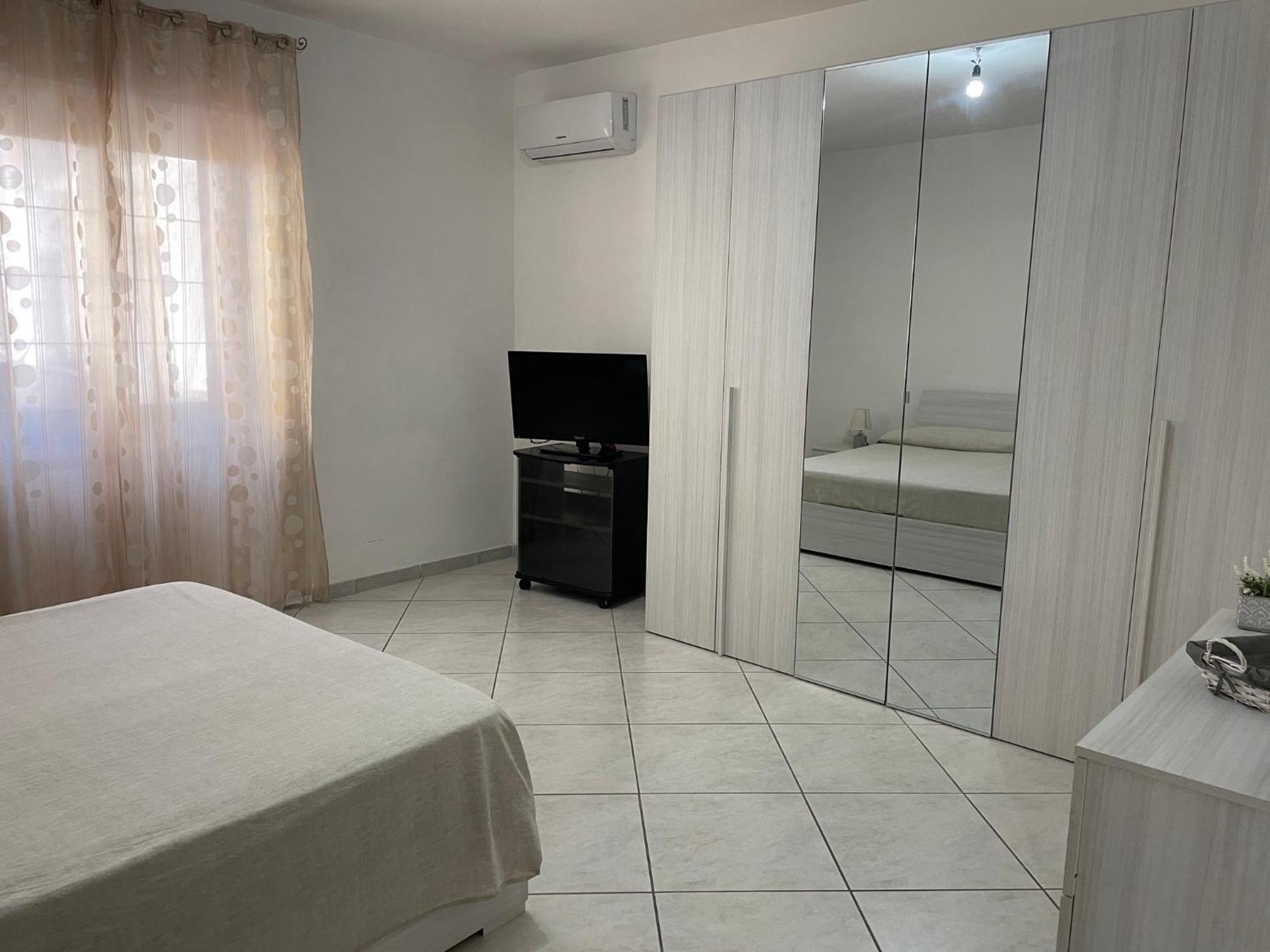 فندق Flora House برينديسي المظهر الخارجي الصورة