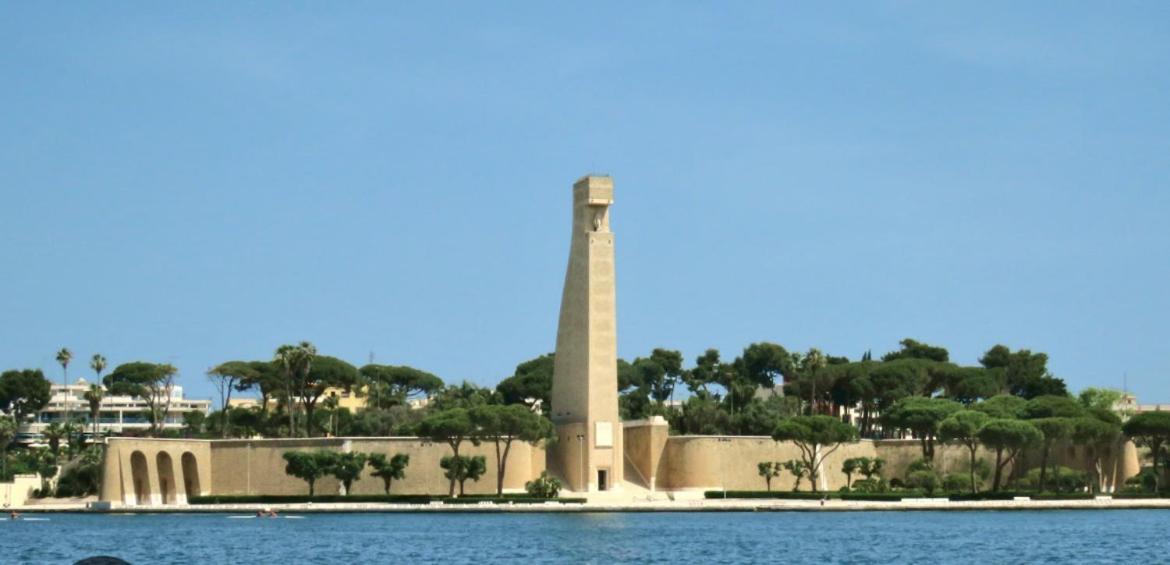 فندق Flora House برينديسي المظهر الخارجي الصورة